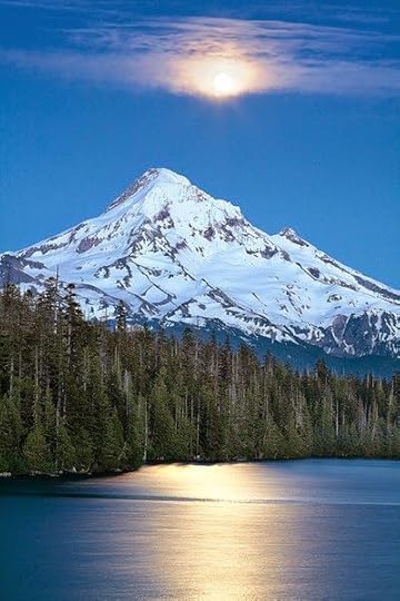 Lost Lake, is in the Mount Hood National Forest. It is 16.2 kilometers northwest of Mount Hood, in Hood River County, Oregon.: 
