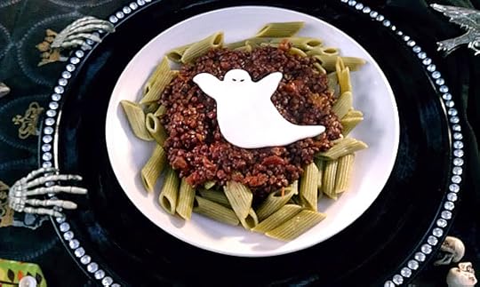 Vegan Sin-cinnati Chili for Your Halloween Dinner