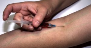 injecting-519389_640