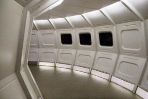 62233046-fil2b6l5-spaceshipcorridor_35743