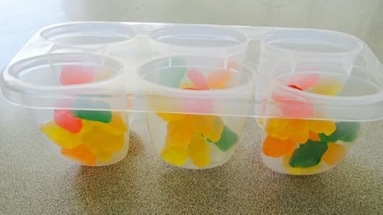 popsicle tray with gummybears