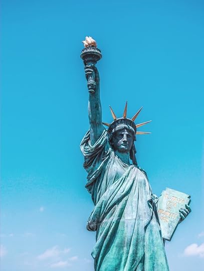 Statue of Liberty by Daryan Shamkhali