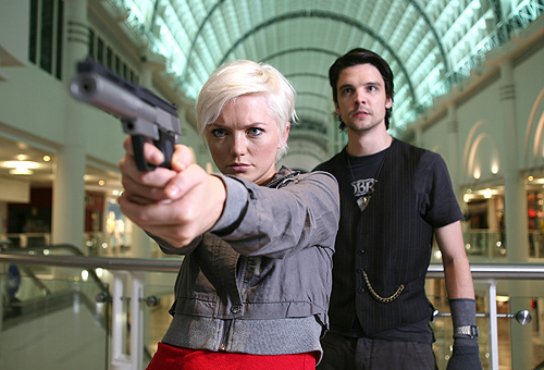 primeval-abby-and-connor-primeval-5828276-500-340
