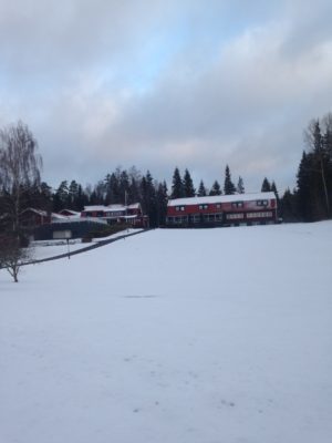 Vi bodde på Sandvik Gård och det var mysigt, ombonat och mitt ute i skogen. Några badade isvak. Inte jag - förstås.