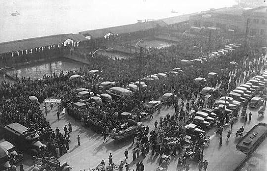 US 4th Marine Regiment preparing to leave Shanghai, China, 28 Nov 1941 (US National Archives)