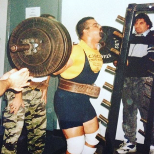 Alberto Velasquez squatting 500lbs