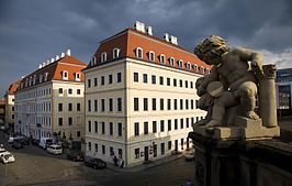 dresden_-_zwinger_sculpture_-_2154