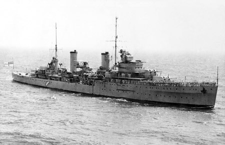 HMAS Sydney, 1940 (Australian War Memorial)