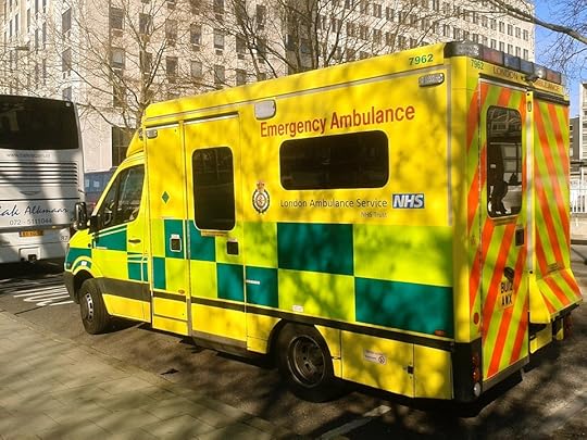 ambulance-1665303_960_720