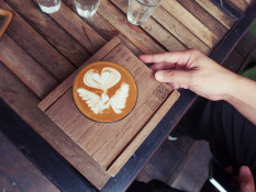 cappuccino-1149061_1280