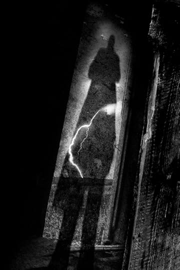 the-doorway-man_bw-2