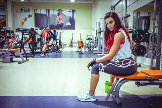merilin-taimre-paljas-porgande-toidu-tervis-fitness-blogi-trenn-sport-lihased-jõusaal-video-kardio-trenn-pepu-tagumik-video