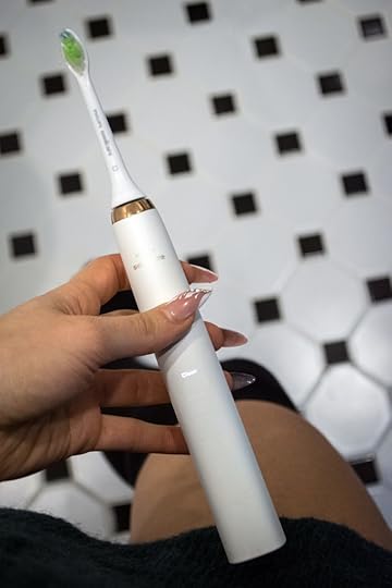 merilin-taimre-paljas-porgand-tervis-toit-blogi-hambad-kollased-ravi-hambakatt-hambaarst-philips-diamond-care-rose-gold-elektriline-hambahari