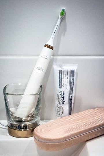 merilin-taimre-paljas-porgand-tervis-toit-blogi-hambad-kollased-ravi-hambakatt-hambaarst-philips-diamond-care-rose-gold-elektriline-hambahari