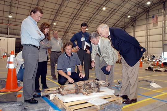 schirra-lovell-reconstruction-hangar