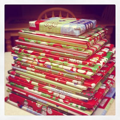 I love this!! Christmas Tradition - wrap up twenty-five childrens books and put them under the tree with a special blanket next to them. Before bed each evening, your kids choose one book to open and read together...until Christmas: 