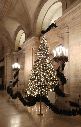 Holiday tree in the main lobby at NYPL SASB.