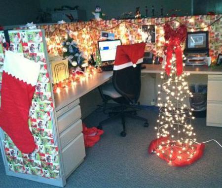 christmas-office-decorating