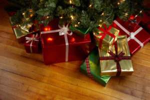 giftundertree-christmasblog-peopletools2016