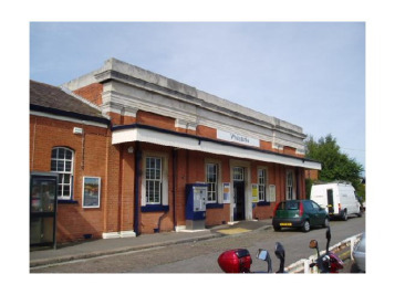 2290217-whitstable_station_kent_england_whitstable