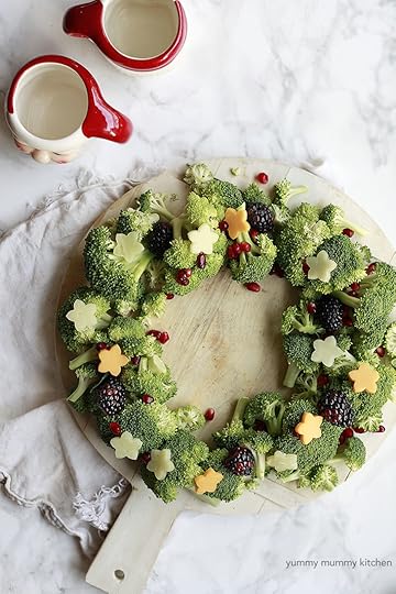 veggie and cheese wreath