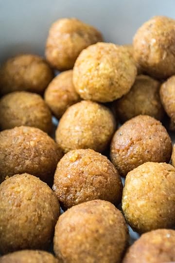 vegan-taime-toit-tervislik-kiire-takeaway-valmistoit-pood-merilin-taimre-paljas-porgand-vegamama-blogi-arvustus