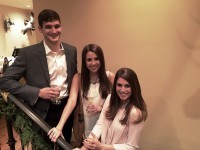 Christmas Decor! Grouping Sentimental Elements to Create a Spectacular Display!