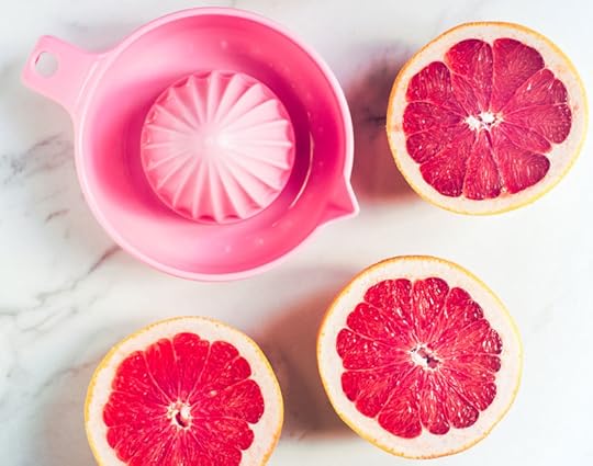 eat grapefruit for matte skin