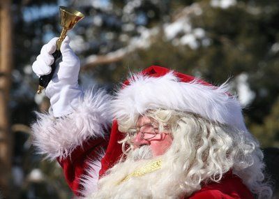 santa ringing bell: 