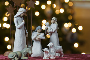 300px-Nativity_tree2011