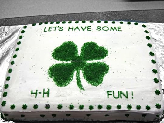 4-H Cake by Lesley L. CC BY-SA 2.0 via Flickr.