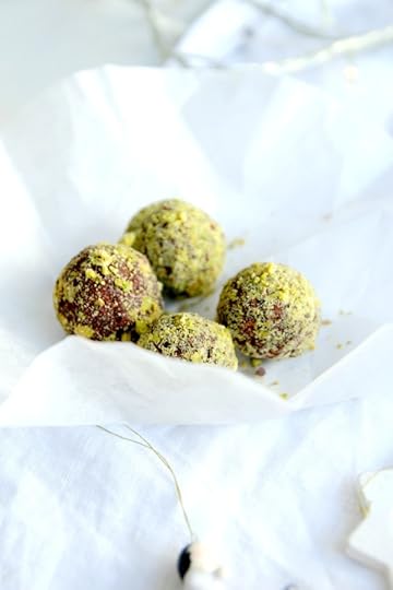 smallerpistachioparcel-jpeg