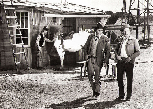 Armin Mueller-Stahl and Hannjo Hasse in Tödlicher Irrtum (1970)