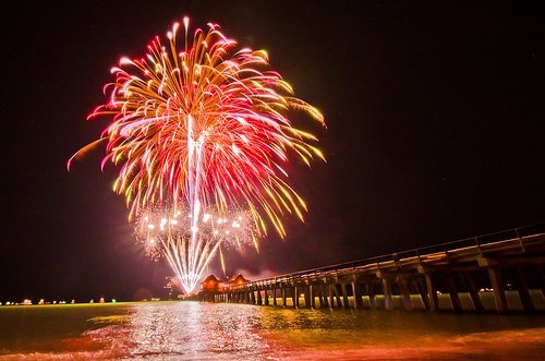 naples_fireworks.jpg (500×331)