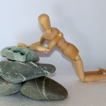holzfigur-980771_1920