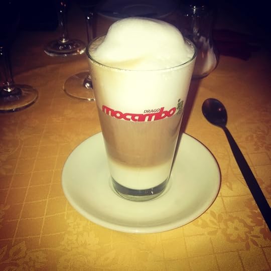 Latte macchiato