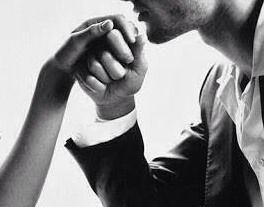 Afbeeldingsresultaat voor hand kiss + gif