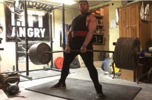 Wes Jenkins deadlifting 600lbs
