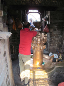 # 1 Nepal - Lingam 03