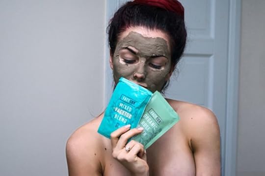 merilin-taimre-facetox-detox-tervis-nahk-akne-ilu-mask-nägu-punnid-viljakusmonitor-daysy-menstruatsioon-antibeebipillid-keemiline-koorimine-medemis-clinic-hape-paljas-porgand-merilin-taimre-tervis-blogi