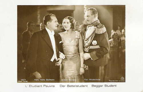 Jarmila Novotna, Paul Westermeier and Hans Heinz Bollmann in Der Bettelstudent (1931)