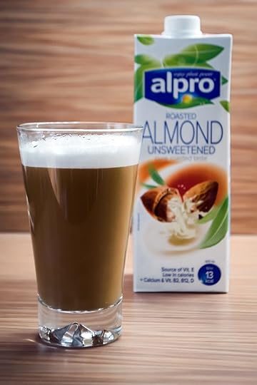 eksperiment-saeco-kohv-espresso-piimavahustaja-masin-soja-mandli-latte-lehma-piim-merilin-taimre-paljas-porgand-toidu-blogi