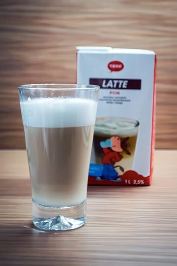 eksperiment-saeco-kohv-espresso-piimavahustaja-masin-soja-mandli-latte-lehma-piim-merilin-taimre-paljas-porgand-toidu-blogi