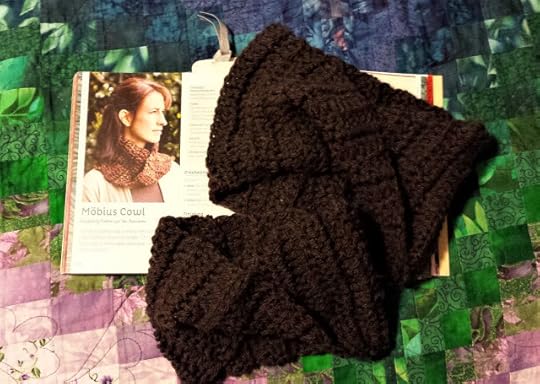 Möbius Cowls and the One Skein Wonders book