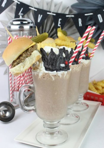Riverdale-Jughead-milkshakes-01232017