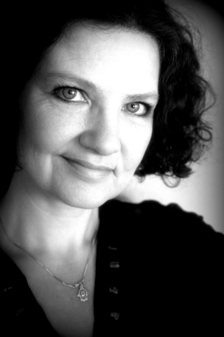 Profile pic bw1