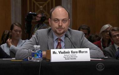 Prominent Putin opponent fights for his life -- again