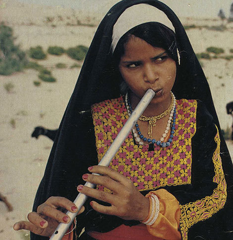 Lirrel-National-Geographic,-April-1982OPT