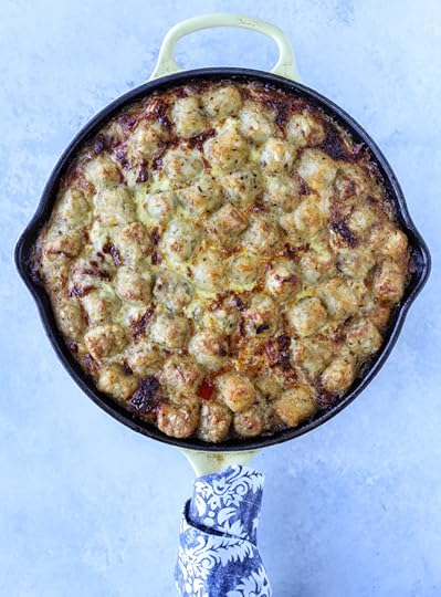 tater tot breakfast skillet I howsweeteats.com