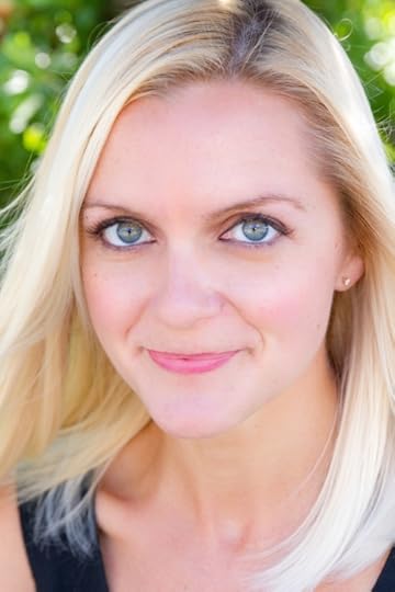 Laura+Headshot+2015